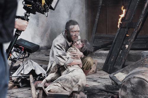 遍地狼烟在线观看，抗战电影热血沸腾！汽车行业也上演现代商战大片