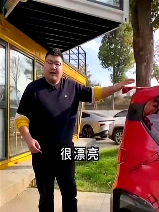 网红猴哥离婚内幕_猴哥前妻直播爆料_网红大八卦方丈是谁啊-