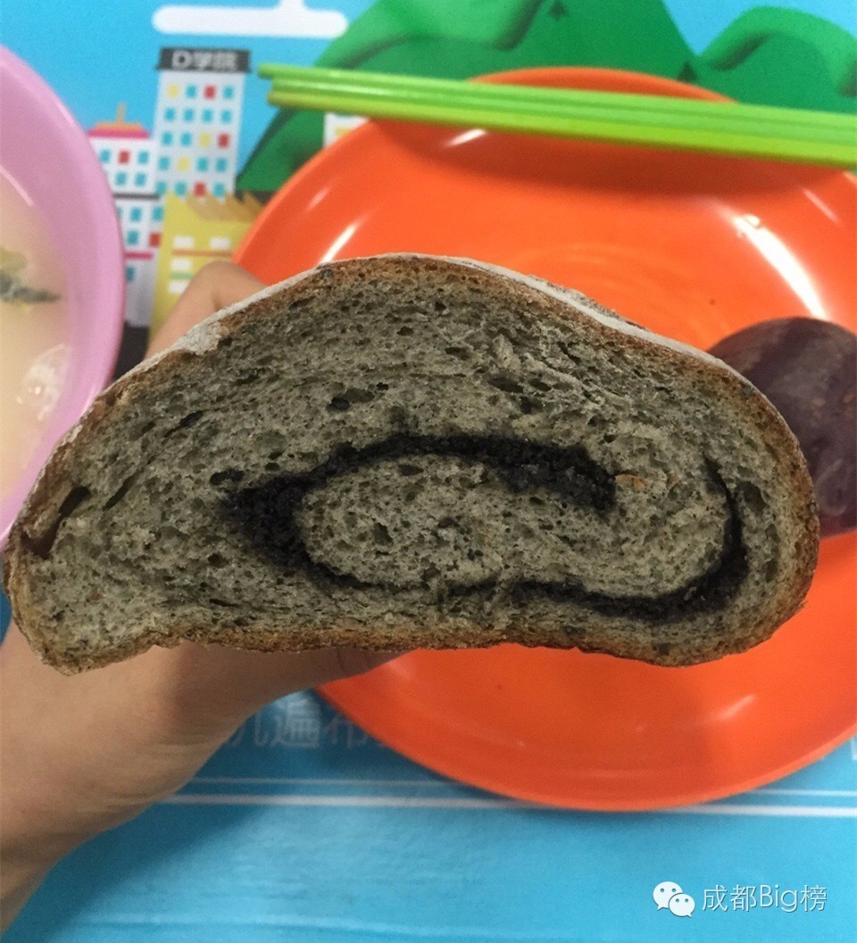 墨鱼汁料理_网红黑暗料理食物大全,_黑色美食